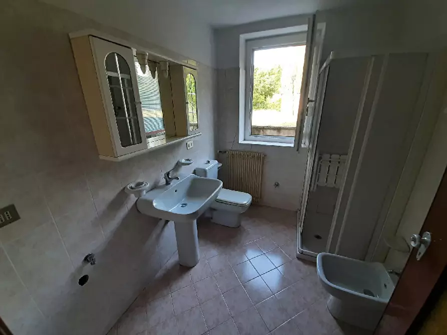 Immagine 18 di Appartamento in vendita  in Via Marconi a Roè Volciano
