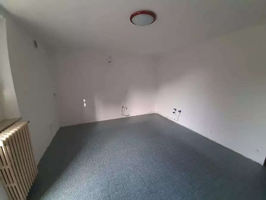 Immagine 9 di Appartamento in vendita  in Via Marconi a Roè Volciano