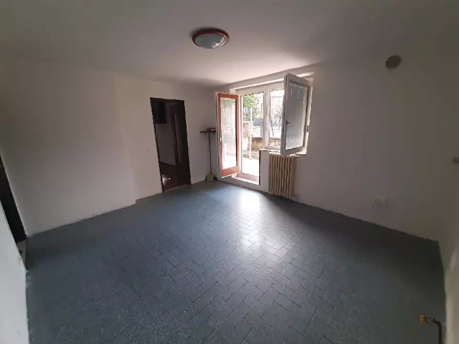 Immagine 8 di Appartamento in vendita  in Via Marconi a Roè Volciano