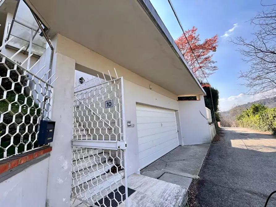 Immagine 28 di Villa in vendita  in VIA VERBANO 1 a Arona