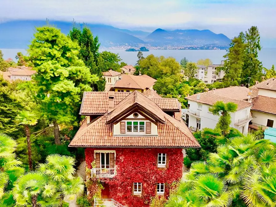 Immagine 3 di Villa in vendita  in VIA Principe Piemonte a Stresa