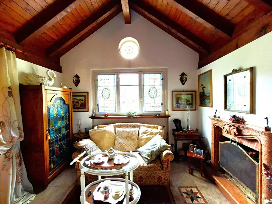 Immagine 8 di Villa in vendita  in VIA Principe Piemonte a Stresa