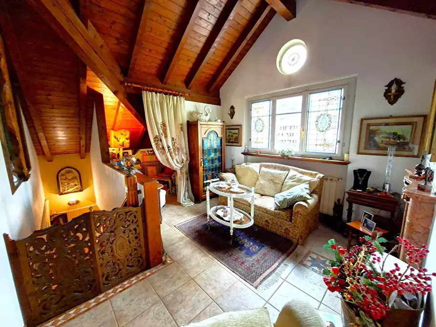 Immagine 11 di Villa in vendita  in VIA Principe Piemonte a Stresa
