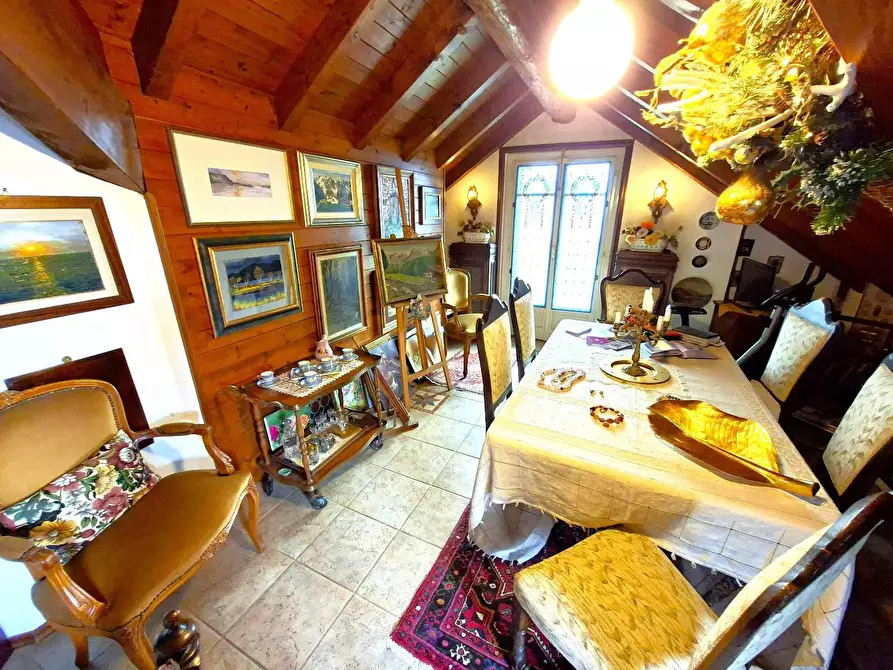 Immagine 9 di Villa in vendita  in VIA Principe Piemonte a Stresa