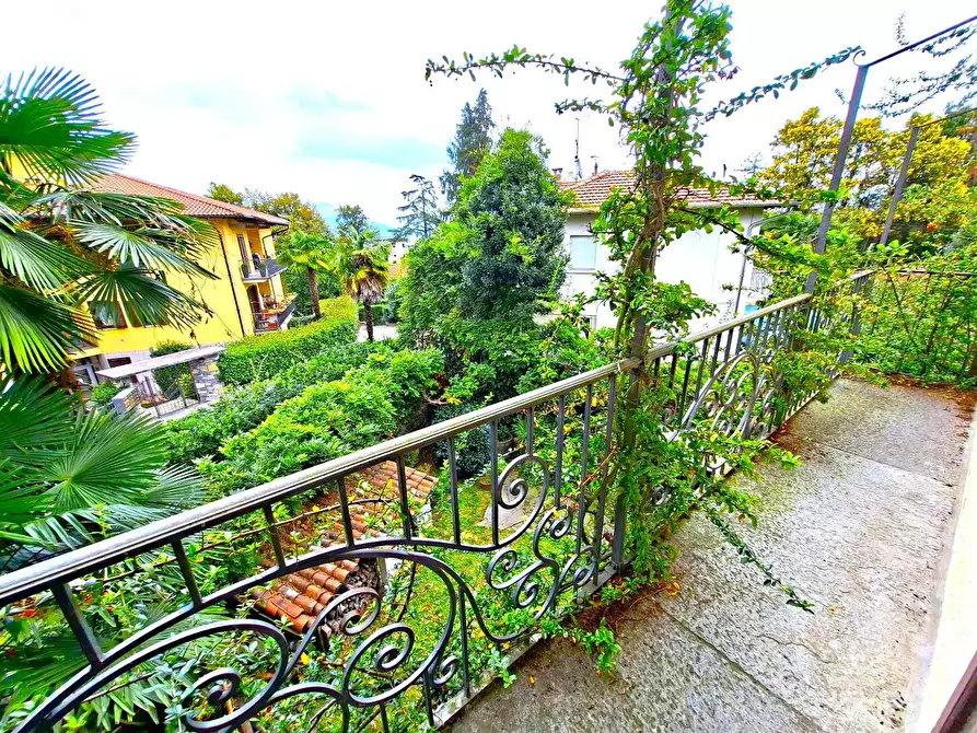 Immagine 17 di Villa in vendita  in VIA Principe Piemonte a Stresa