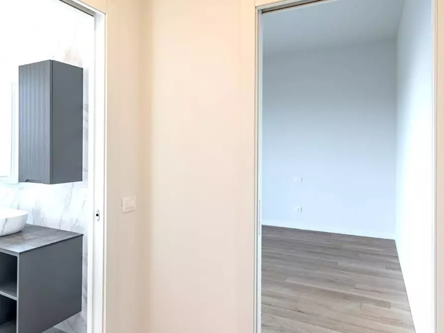Immagine 17 di Appartamento in vendita  in VIA martiri liberta' a Arona