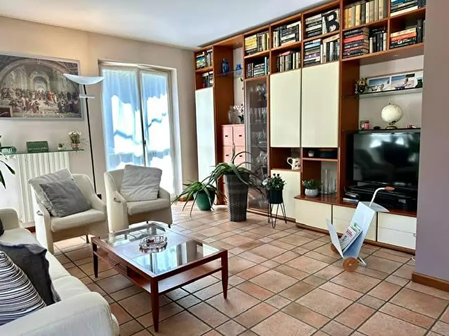 Immagine 8 di Appartamento in vendita  in VIA sempione a Meina
