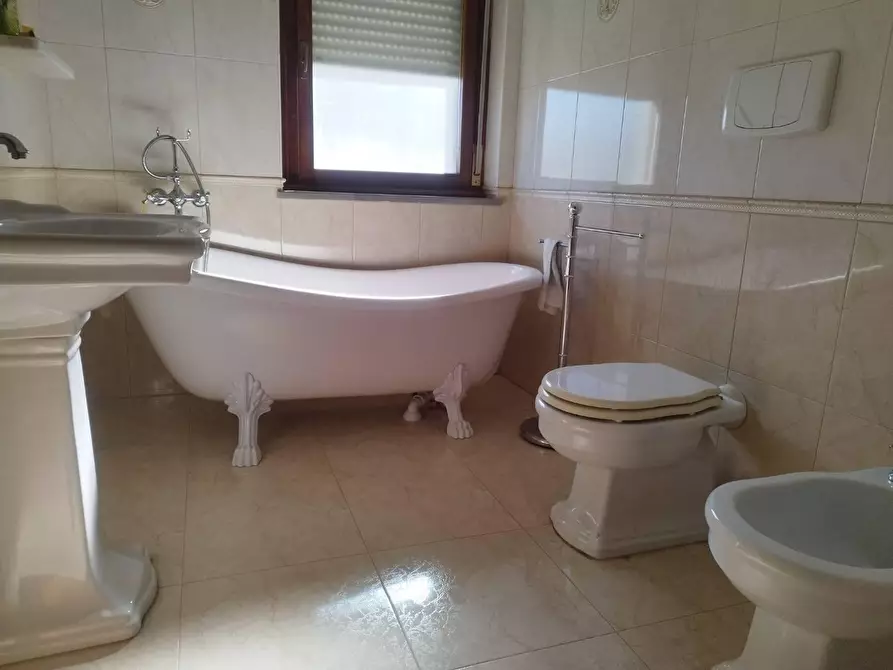 Immagine 19 di Appartamento in vendita  in VIA san francesco di sales 15 a Corigliano Calabro