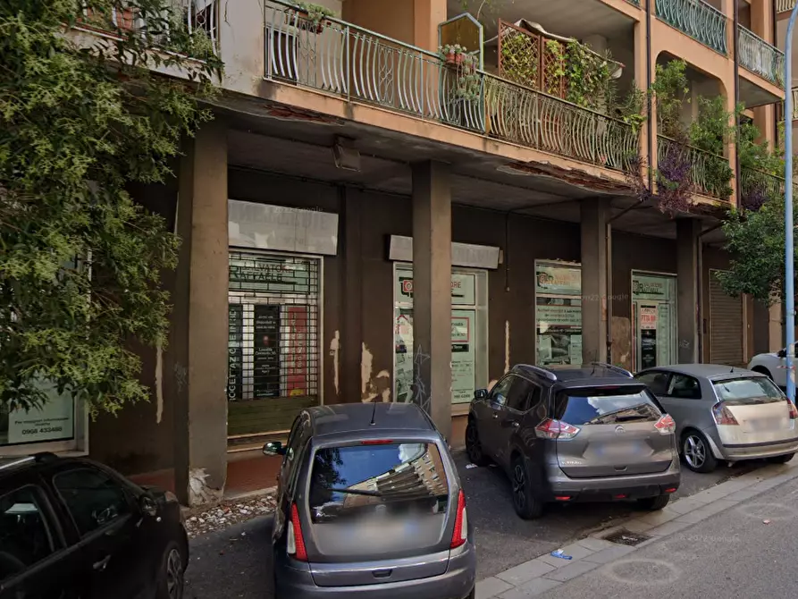 Immagine 1 di Locale commerciale in affitto  in VIA dei mille a Lamezia Terme