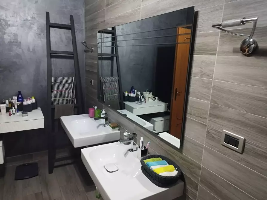 Immagine 17 di Appartamento in vendita  in VIA XX Settembre 85 a Castrovillari