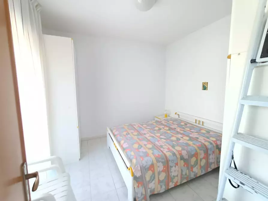 Immagine 3 di Appartamento in vendita  in VIA cale a Acireale