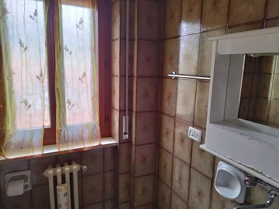 Immagine 19 di Appartamento in vendita  in VIA via del pino loricato 25 a Castrovillari