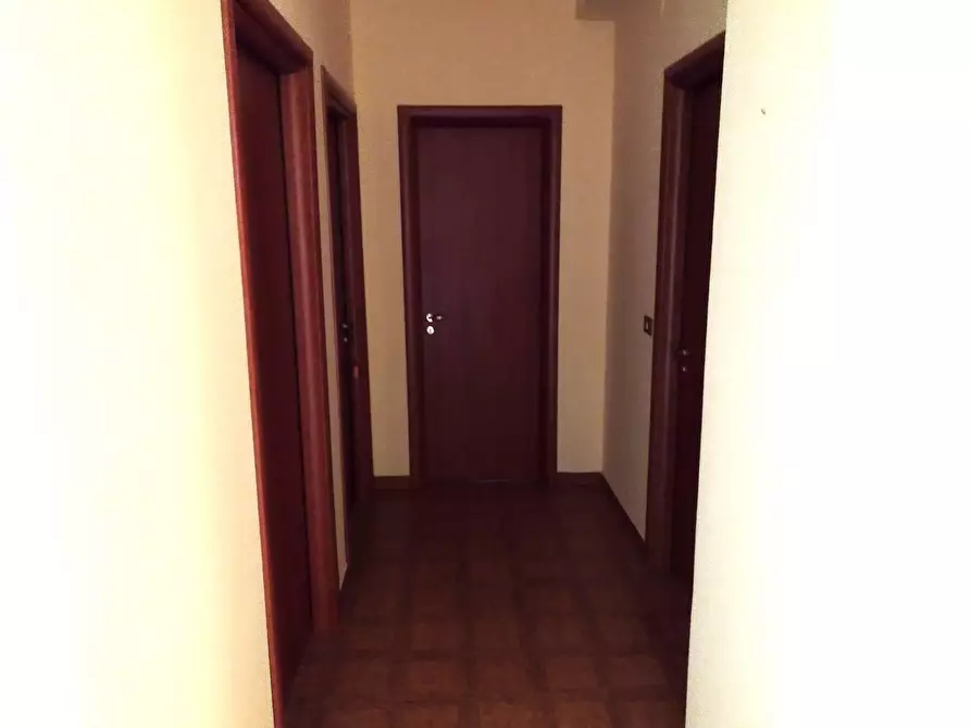 Immagine 24 di Appartamento in vendita  in VIA via del pino loricato 25 a Castrovillari