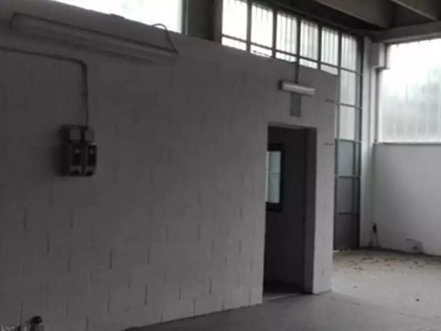 Immagine 6 di Capannone industriale in vendita  in VIA dei ronchi 51 a Alpignano
