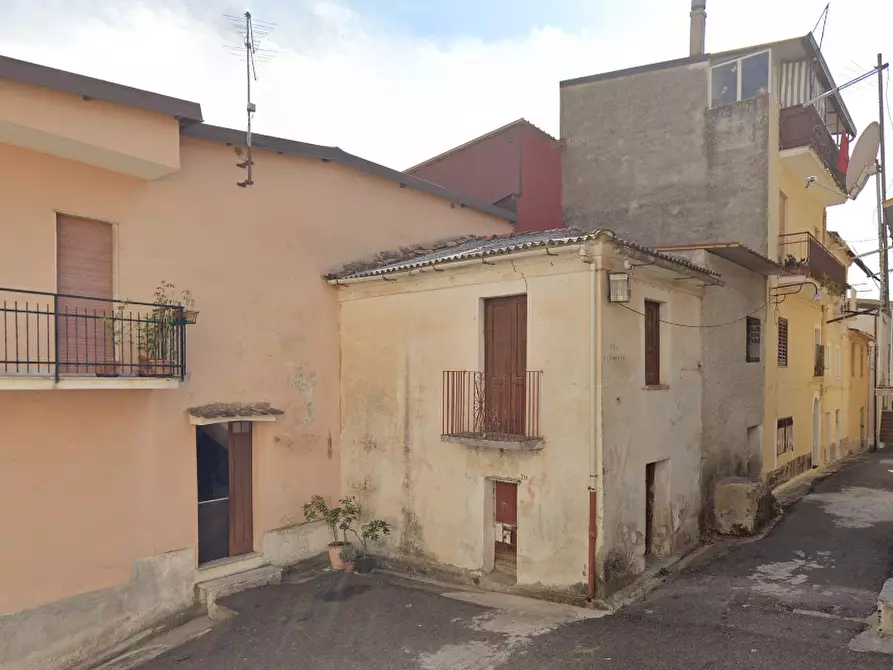 Immagine 1 di Casa indipendente in vendita  in VIA piemonte 59 a Lamezia Terme