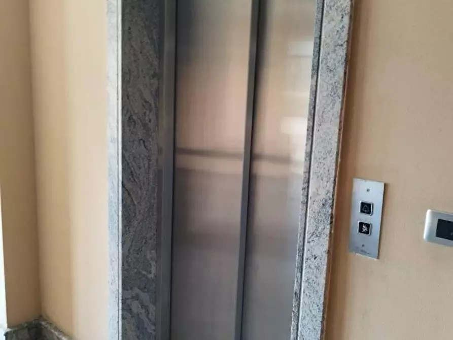 Immagine 10 di Appartamento in vendita  in VIA moccia a Avellino