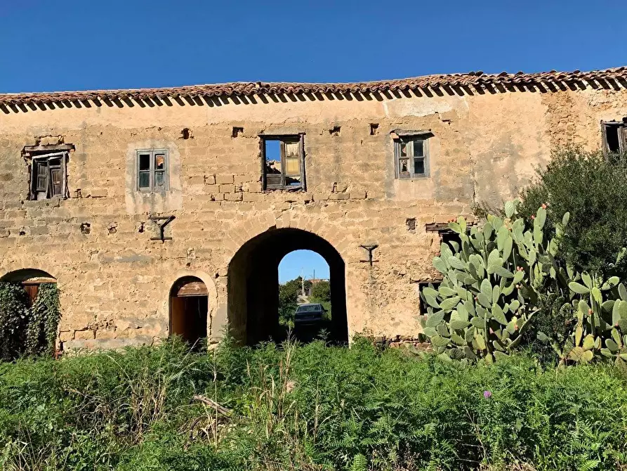 Immagine 1 di Rustico / casale in vendita  a Lascari