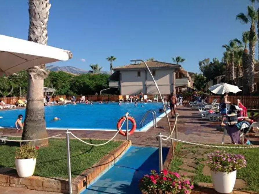 Immagine 6 di Villetta a schiera in vendita  in VIA himera 16 a Campofelice Di Roccella