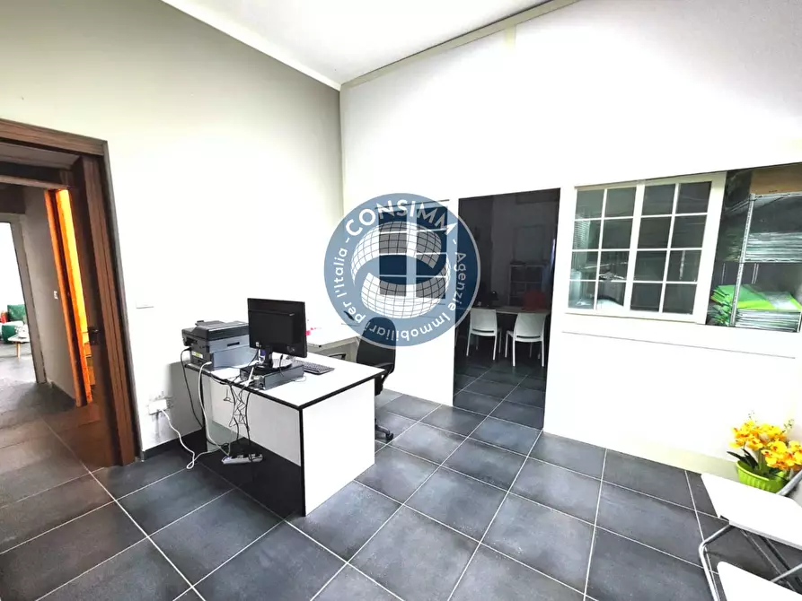 Immagine 6 di Locale commerciale in affitto  in PIAZZA botticeli a Lamezia Terme