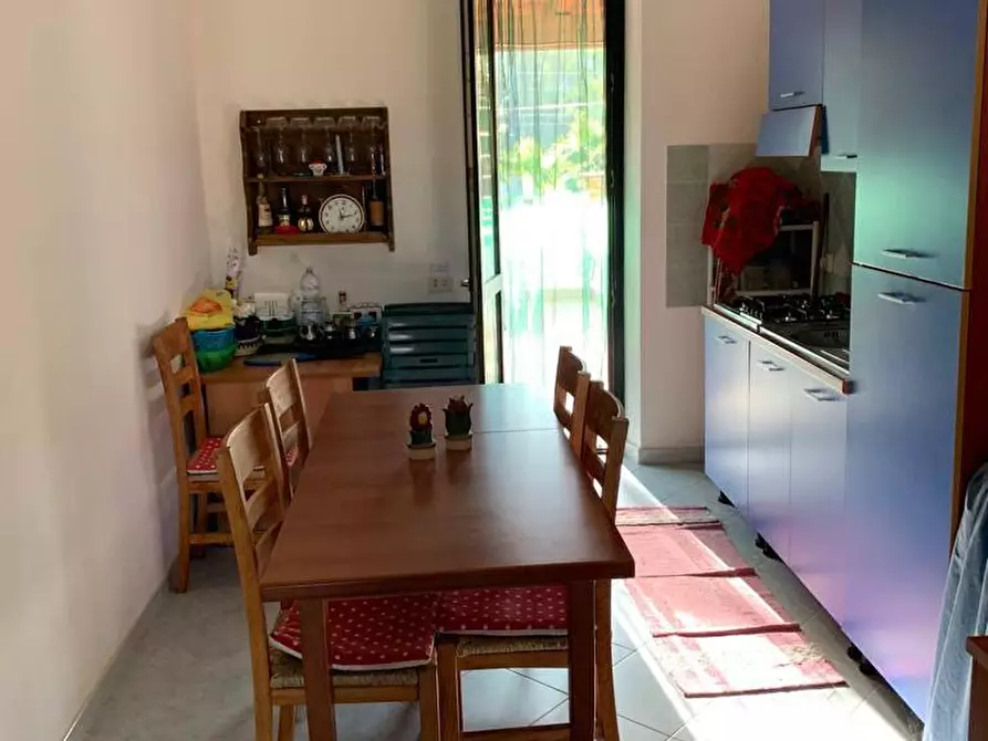 Immagine 3 di Appartamento in vendita  in VIALE himera 3 a Campofelice Di Roccella