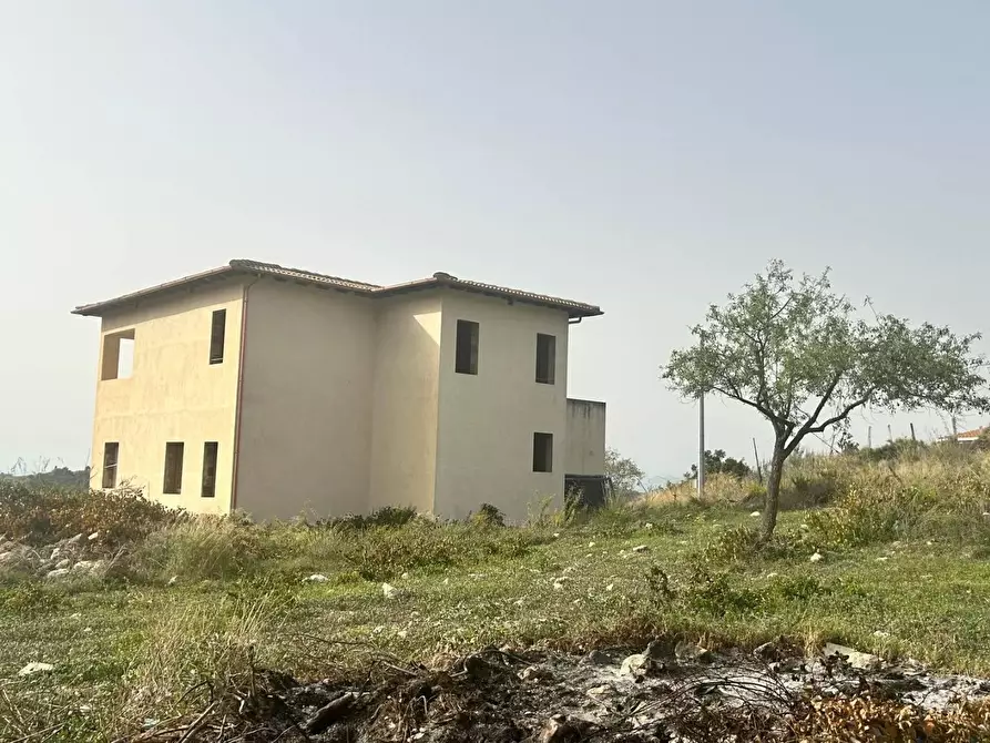 Immagine 12 di Villa in vendita  in CONTRADA caltafaraci a Agrigento