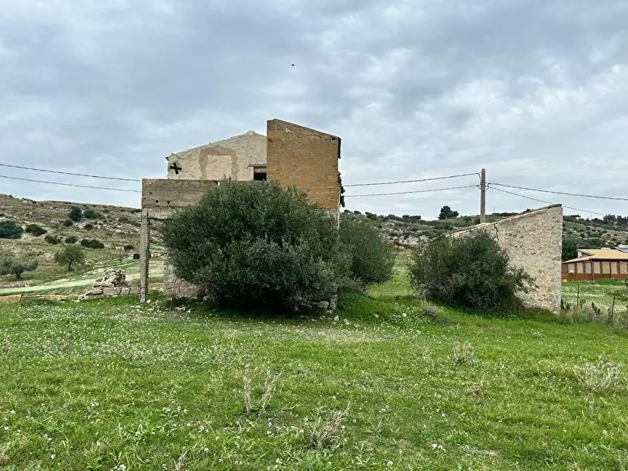 Immagine 17 di Rustico / casale in vendita  in CONTRADA scavuzzo a Realmonte