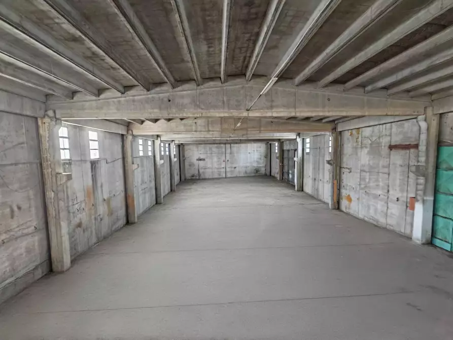 Immagine 12 di Capannone industriale in affitto  in CONTRADA serramonda a Marcellinara