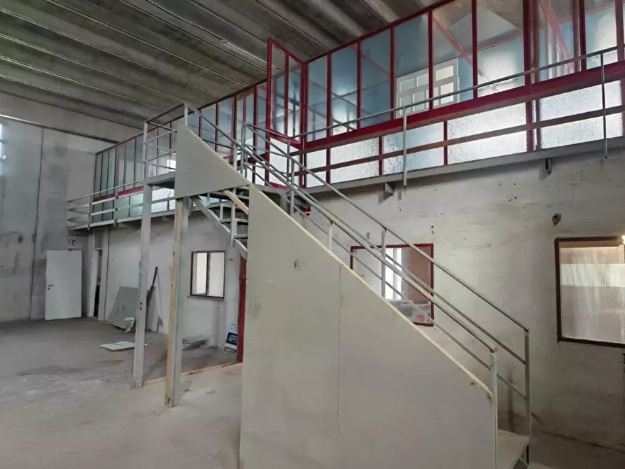 Immagine 13 di Capannone industriale in affitto  in CONTRADA serramonda a Marcellinara