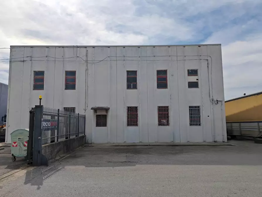 Immagine 3 di Capannone industriale in affitto  in CONTRADA serramonda a Marcellinara
