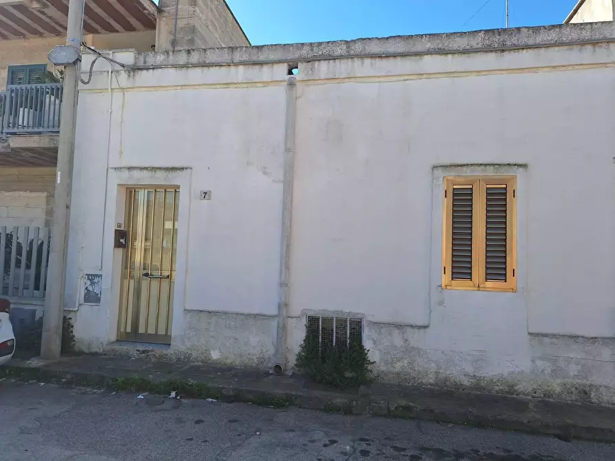 Immagine 1 di Appartamento in vendita  in VIA tiziano 7 a Taranto