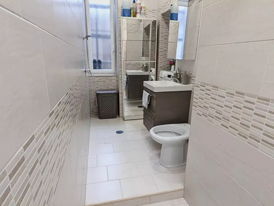 Immagine 10 di Appartamento in vendita  a Torre Annunziata