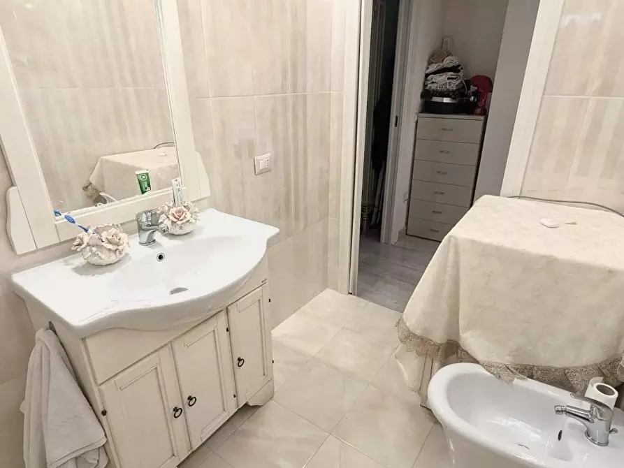 Immagine 6 di Appartamento in vendita  a Torre Annunziata