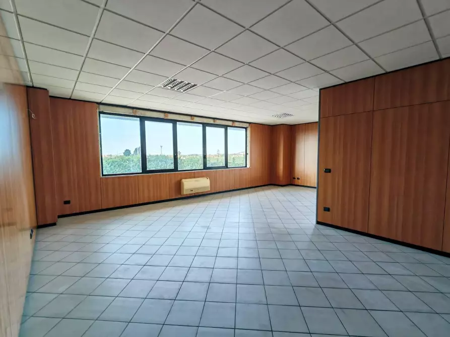 Immagine 12 di Capannone industriale in affitto  in VIA zuccherificio a Lamezia Terme