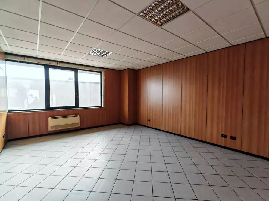 Immagine 14 di Capannone industriale in affitto  in VIA zuccherificio a Lamezia Terme