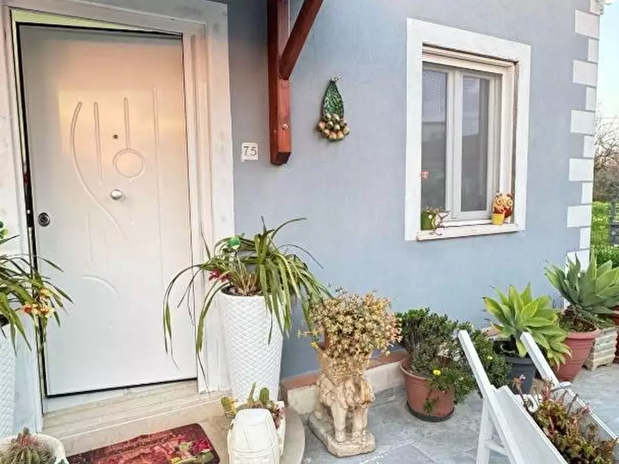 Immagine 25 di Attico in vendita  in VIALE I Maggio 75 a Maida