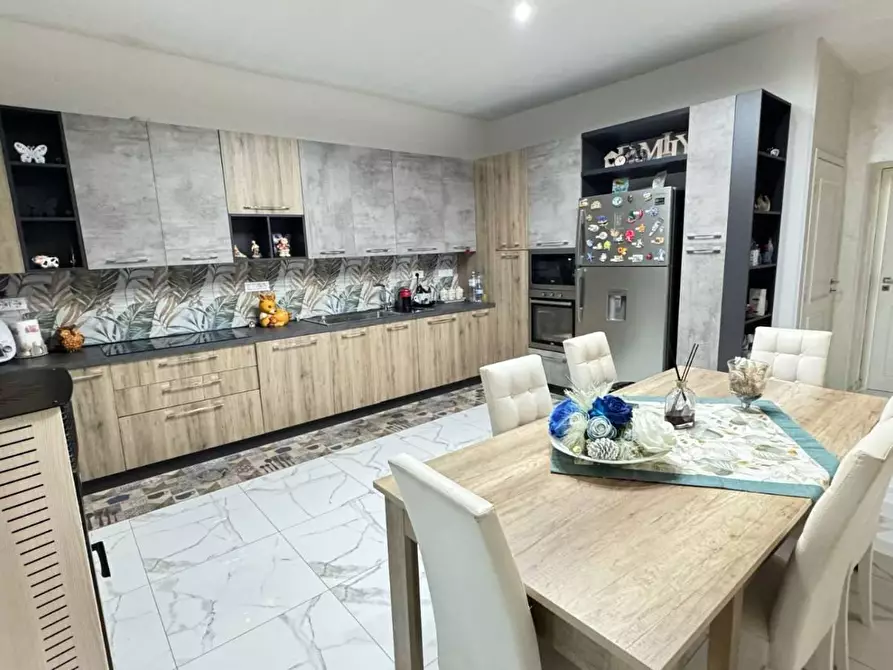 Immagine 3 di Attico in vendita  in VIALE I Maggio 75 a Maida