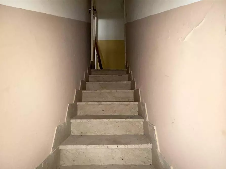 Immagine 4 di Locale commerciale in vendita  in CORSO Umberto I a Ficarazzi