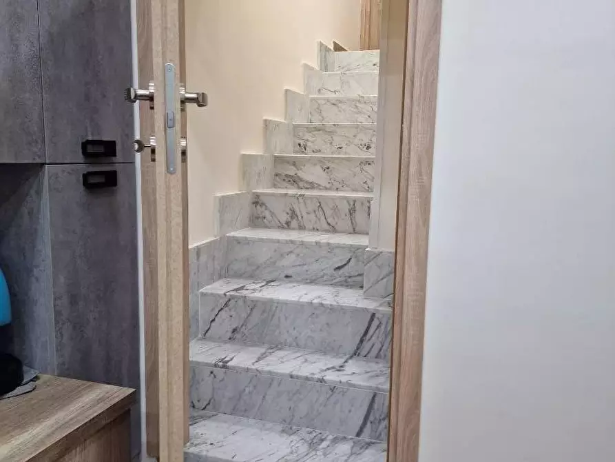 Immagine 8 di Appartamento in vendita  in VIA giardino a Torre Annunziata