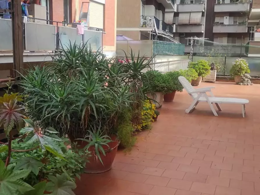 Immagine 23 di Appartamento in vendita  in VIA vacuna a Roma