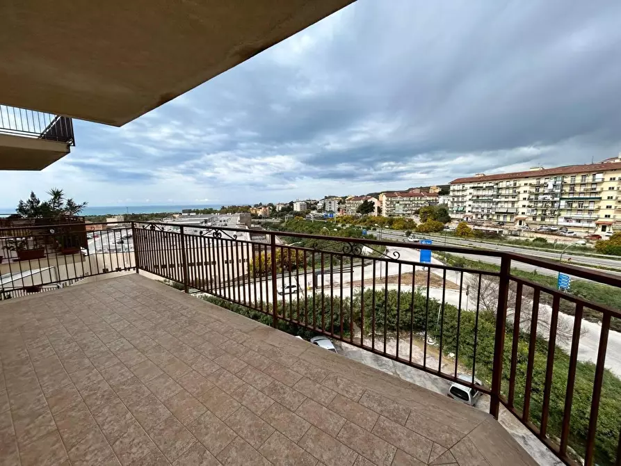 Immagine 17 di Appartamento in vendita  in VIA zunica a Agrigento