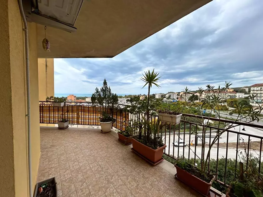 Immagine 5 di Appartamento in vendita  in VIA zunica a Agrigento