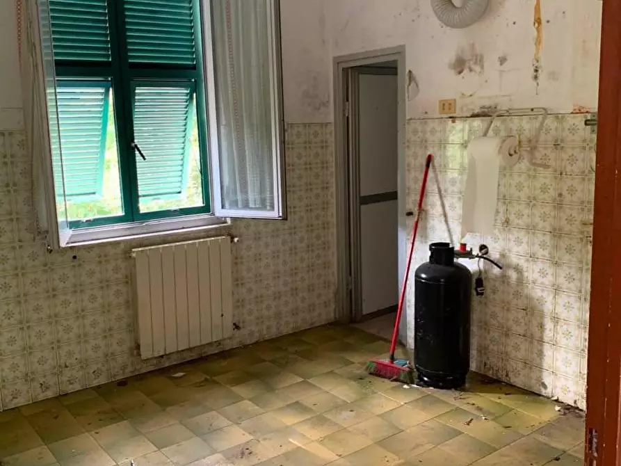 Immagine 8 di Appartamento in vendita  in VIA ss  nome di gesu 64 A a Genova