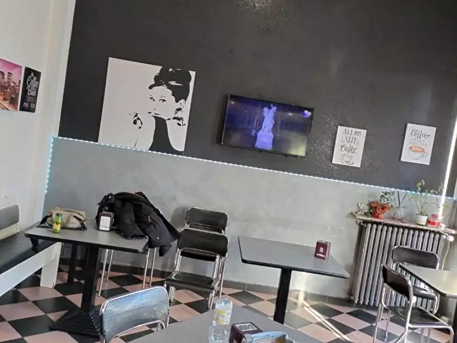 Immagine 12 di Locale commerciale in vendita  a Collegno