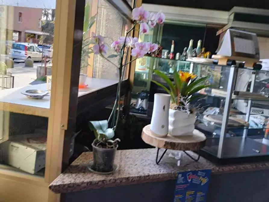 Immagine 13 di Locale commerciale in vendita  a Collegno