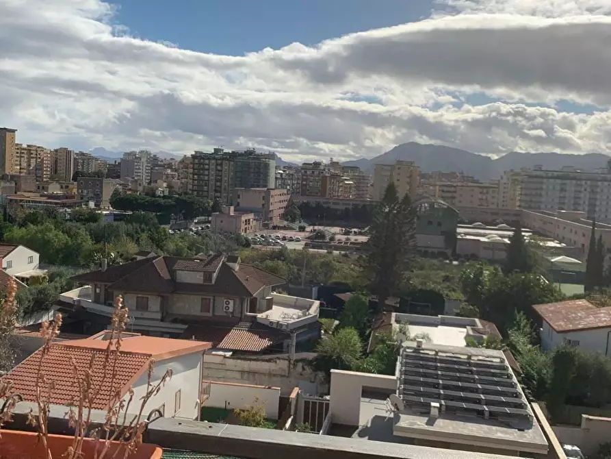 Immagine 3 di Appartamento in vendita  in VIA matteo  dominici 8 a Palermo