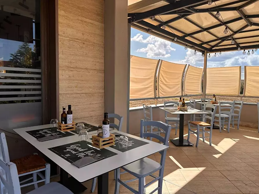 Immagine 5 di Locale commerciale in vendita  in VIA magna grecia 459 a Capaccio Paestum