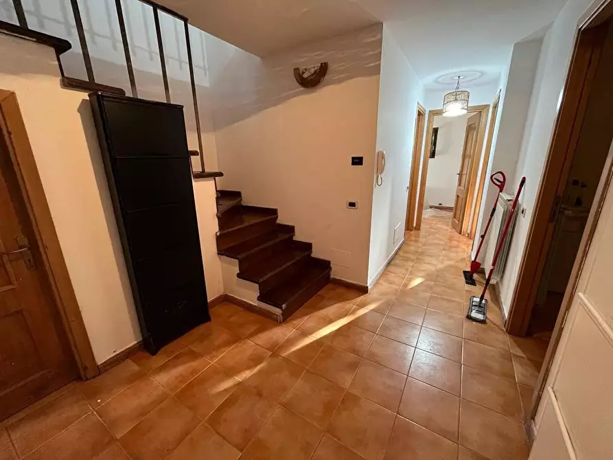 Immagine 8 di Villa in vendita  in LOCALITA'racise a Taverna