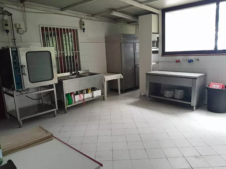 Immagine 2 di Bar / Ristorante in affitto  in VIA fontana secca a Trentinara