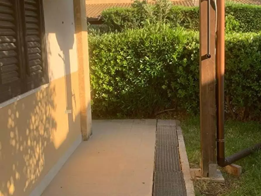 Immagine 12 di Villa in vendita  in VIALE himera 3 a Campofelice Di Roccella
