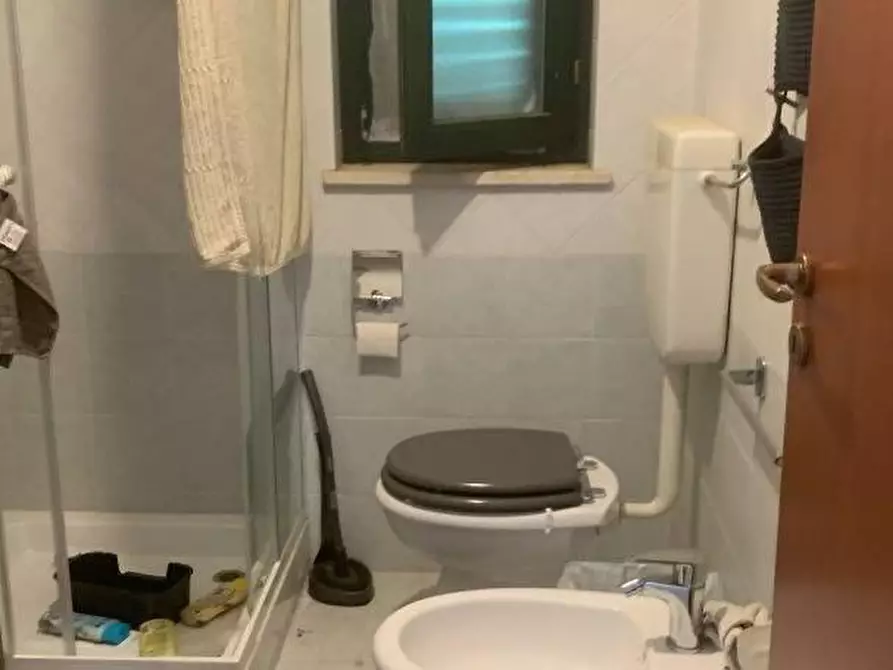 Immagine 15 di Villa in vendita  in VIALE himera 3 a Campofelice Di Roccella